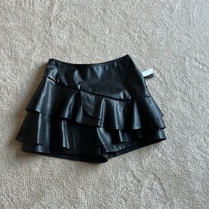 leather ruffle skirt size small